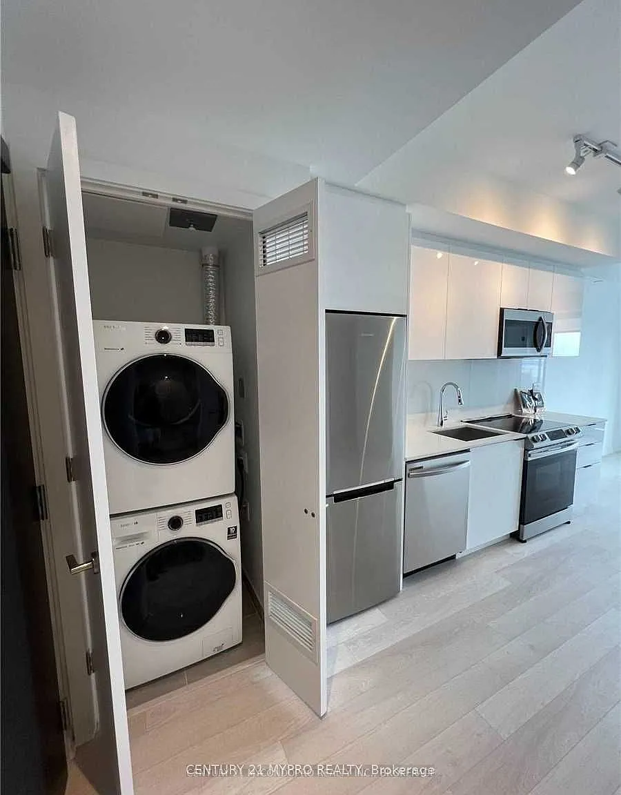 2 bed, $2,500 — Photo 3