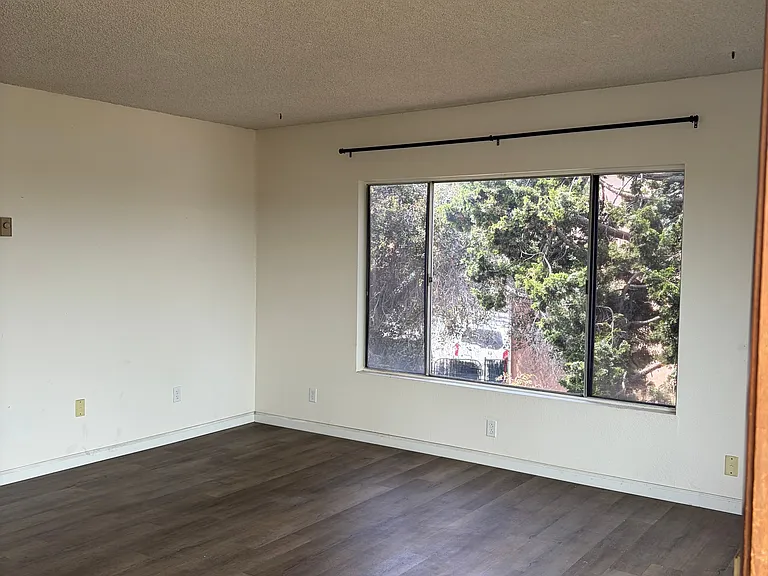 4363-4377 Temecula St #4363 — Photo 9