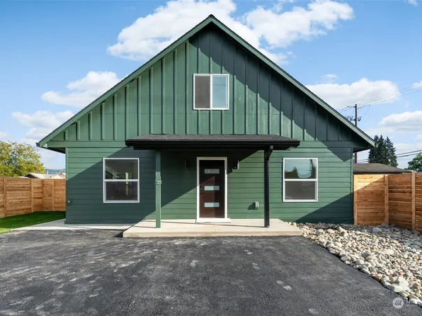 908 S 5th Ave, Kelso, WA 98626