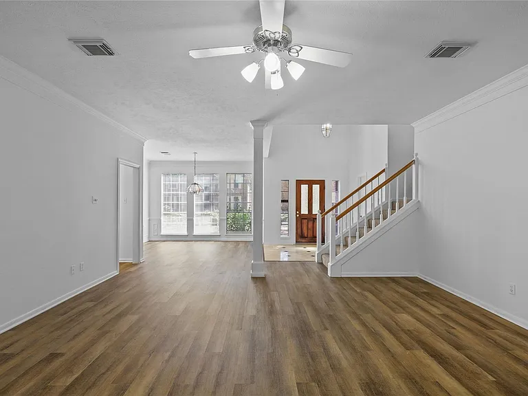 5803 Ancient Oaks Dr — Photo 9