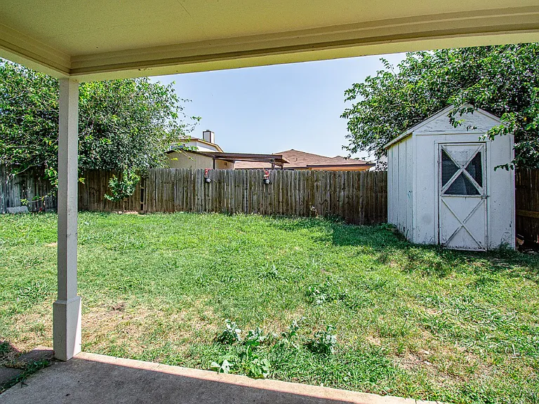 2907 Lantana Dr — Photo 18