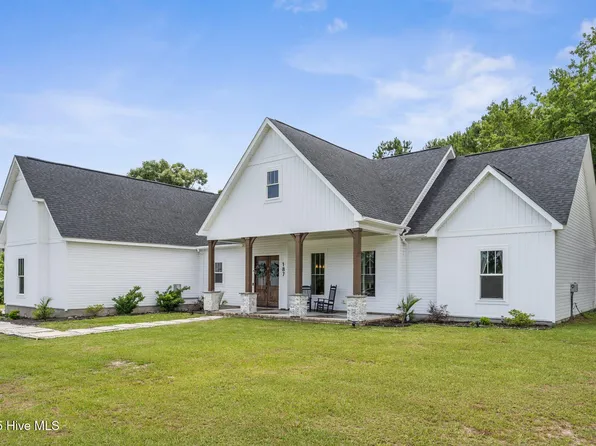 187 Royal Palms Way, Holly Ridge, NC 28445