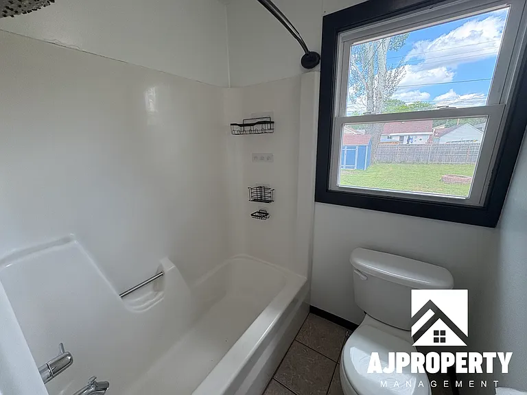 422 S Lincoln Ave — Photo 12