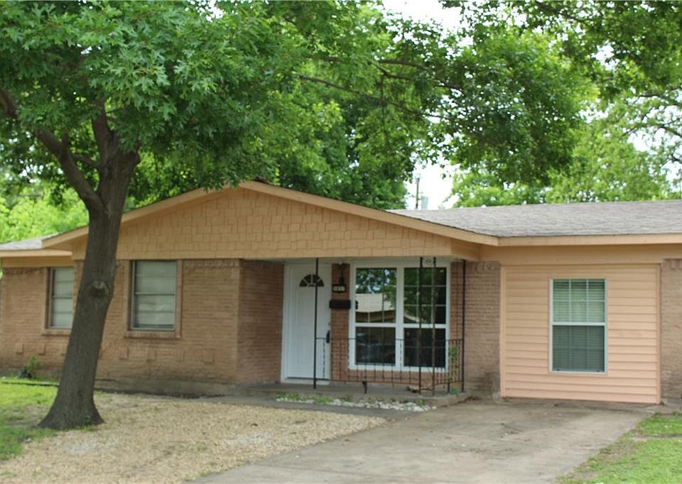 1st image of 3057 Albany Dr