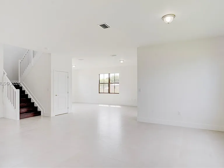 SW 96th Ct — Photo 18