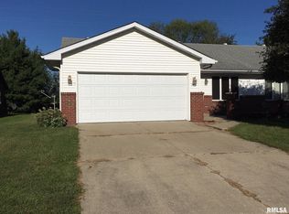 341 Bellerive Rd, Springfield, IL 62704