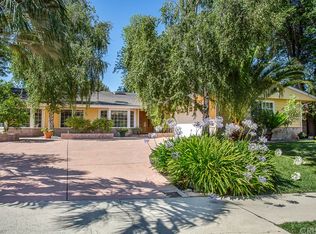24124 Killion St, Woodland Hills, CA 91367
