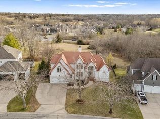 4113 W 150th St, Leawood, KS 66224