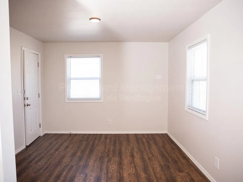 2111 E 2nd St N #2107