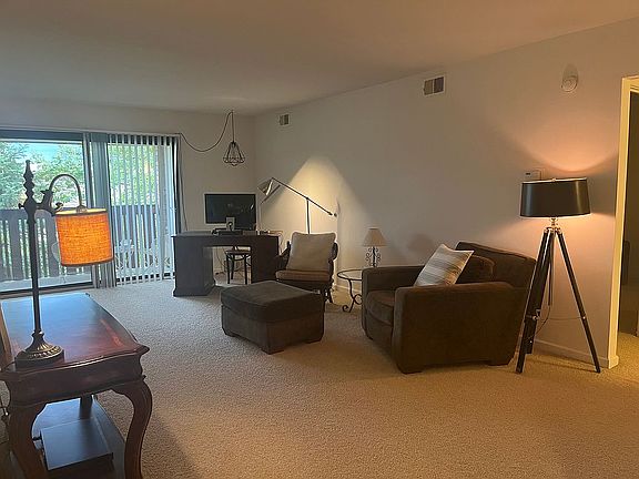 3rd image of 1235 S Maple Rd APT 304
