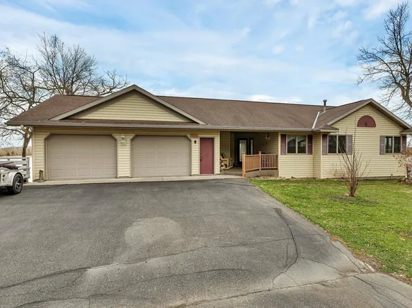 25408 Lake Rd, Saint Cloud, MN 56301