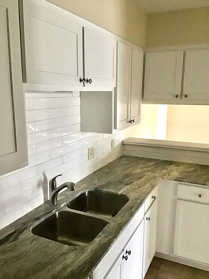 2132 Gardere Lane — Photo 4