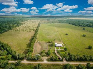 4394 County Road 384, Louise, TX 77455