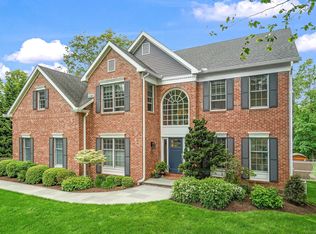 975 Flintlock Rd, Southport, CT 06890