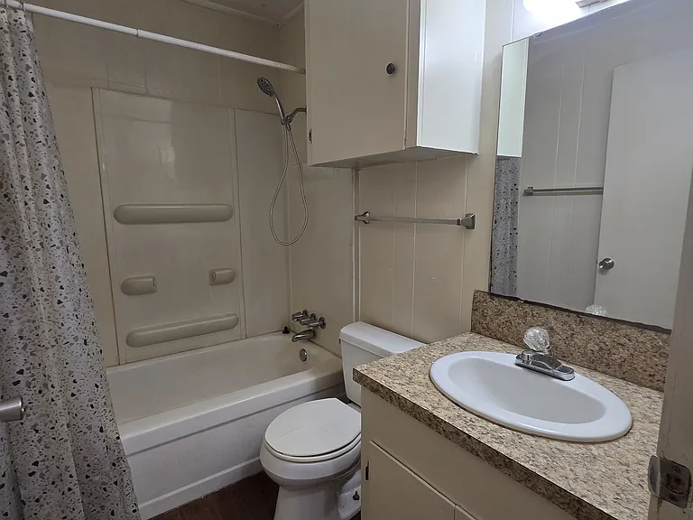 11662 W First Avenueunit #4 — Photo 9