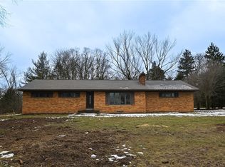 16561 Shurmer Rd, Strongsville, OH 44136