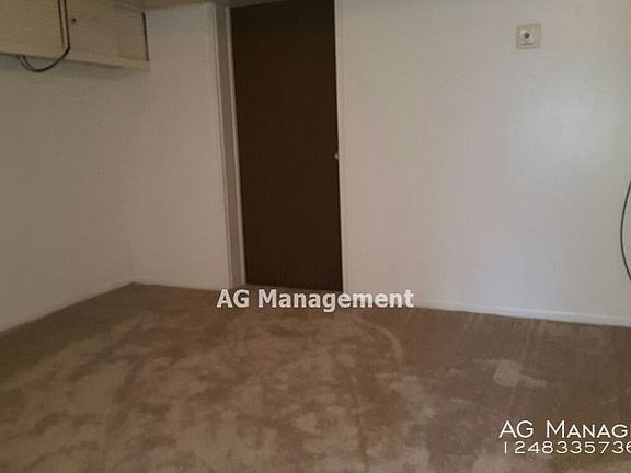 4th image of 1560 Fullerton APT B