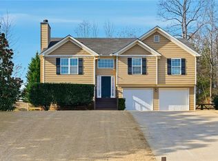 2779 Summer Creek Dr, Gainesville, GA 30507