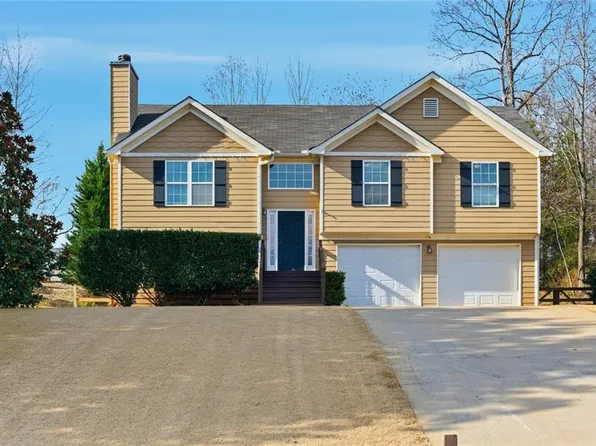 2779 Summer Creek Dr, Gainesville, GA 30507