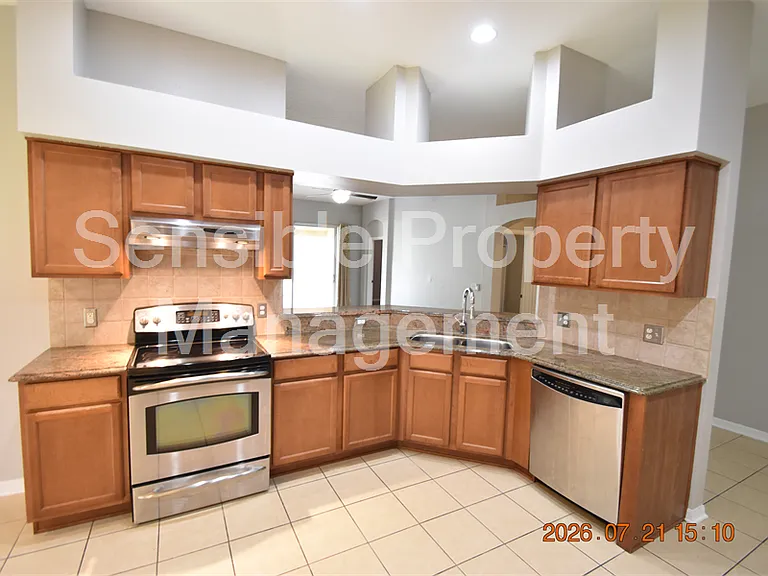 4033 Huntingdale Ct — Photo 16