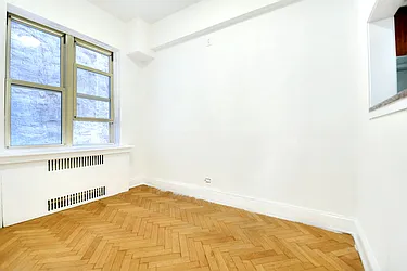 Rented by Urbane Brokerage