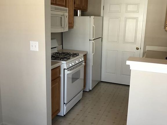 Kitchen from entry way