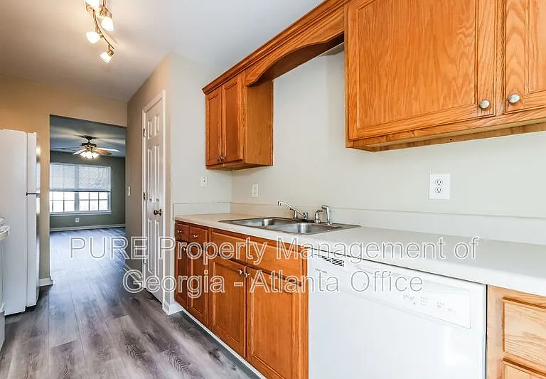 1706 Stonehaven Cir #1706 — Photo 8