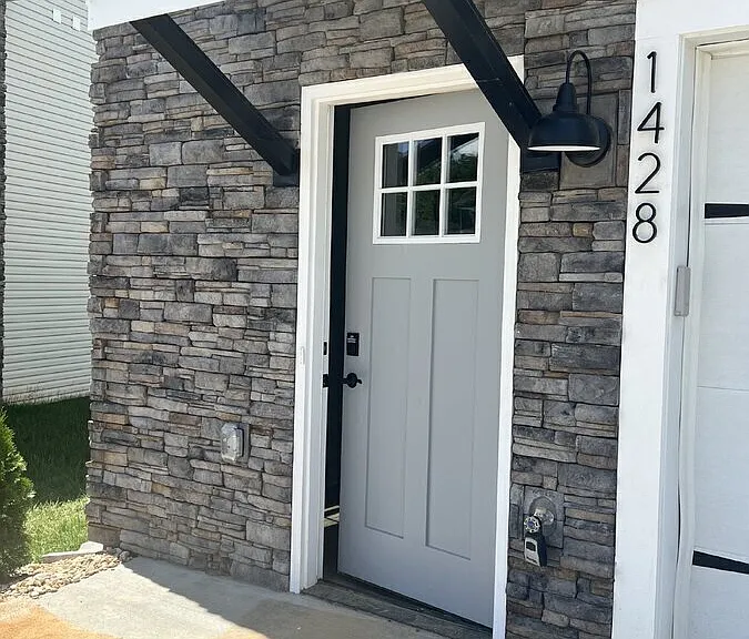 1428 Appaloosa Ct — Photo 2