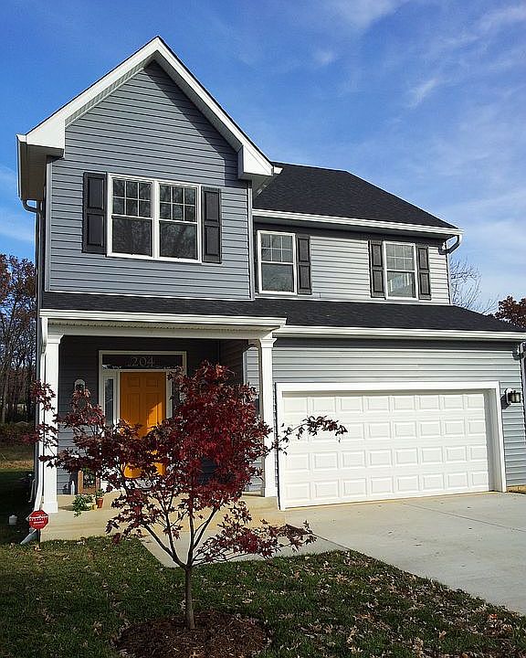 1st image of 204 Crabb Ave