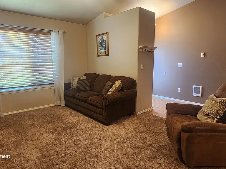 106 Sinopah St — Photo 22