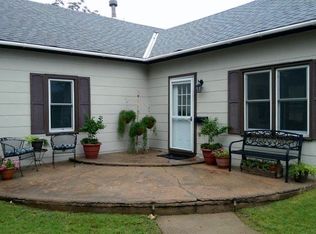 240 W F St, Phillipsburg, KS 67661