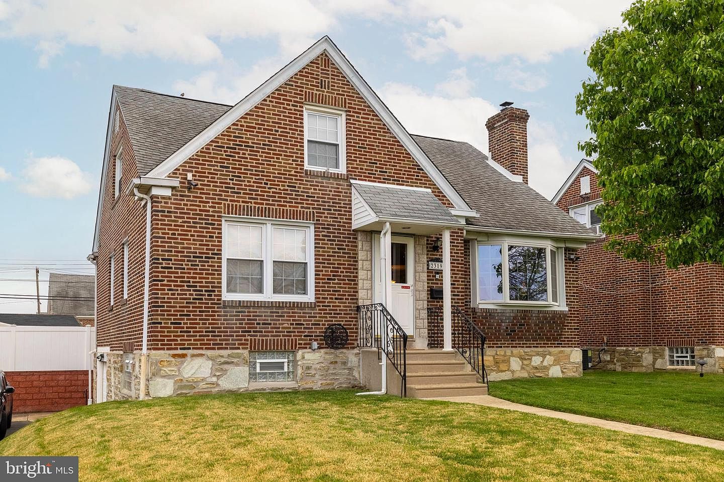 2319 Arthur St, Philadelphia, PA 19152 | Zillow