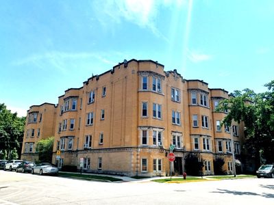7444 Adams St APT 1F, Forest Park, IL, 60130