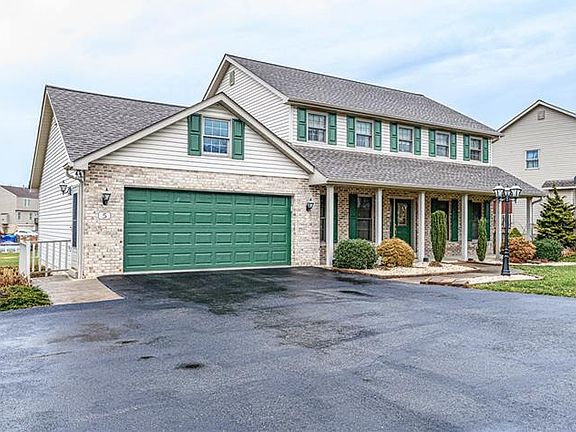 2nd image of 5 Hampshire Dr