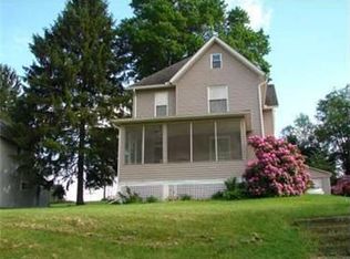 115 Hanna Ln, New Castle, PA 16105