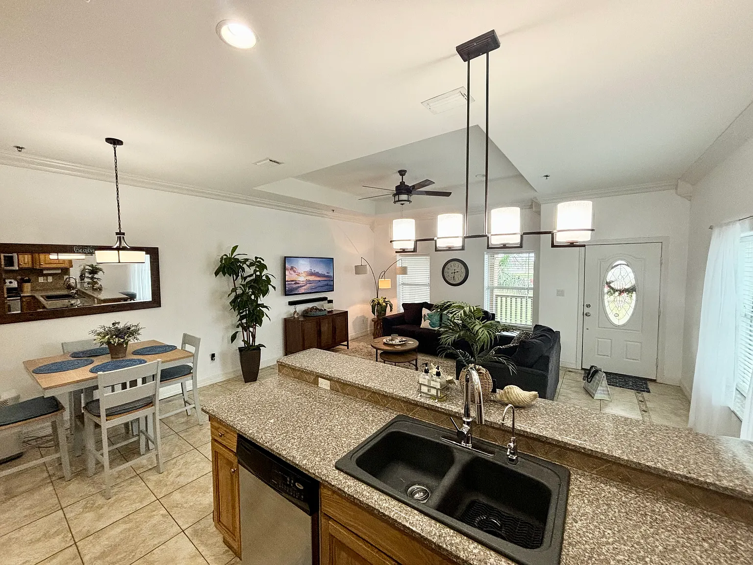 102 W Aries Dr — Photo 4