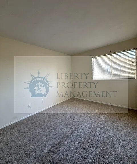1819 S Cherokee Ln #71 — Photo 8