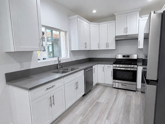 2nd image of 13109 Estes Cir