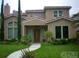 17211 Sherman Way, Van Nuys, CA 91406