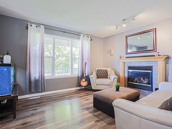 2nd image of 17468 89th St NW