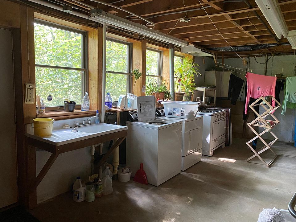 2nd image of 24851 Bloomingville