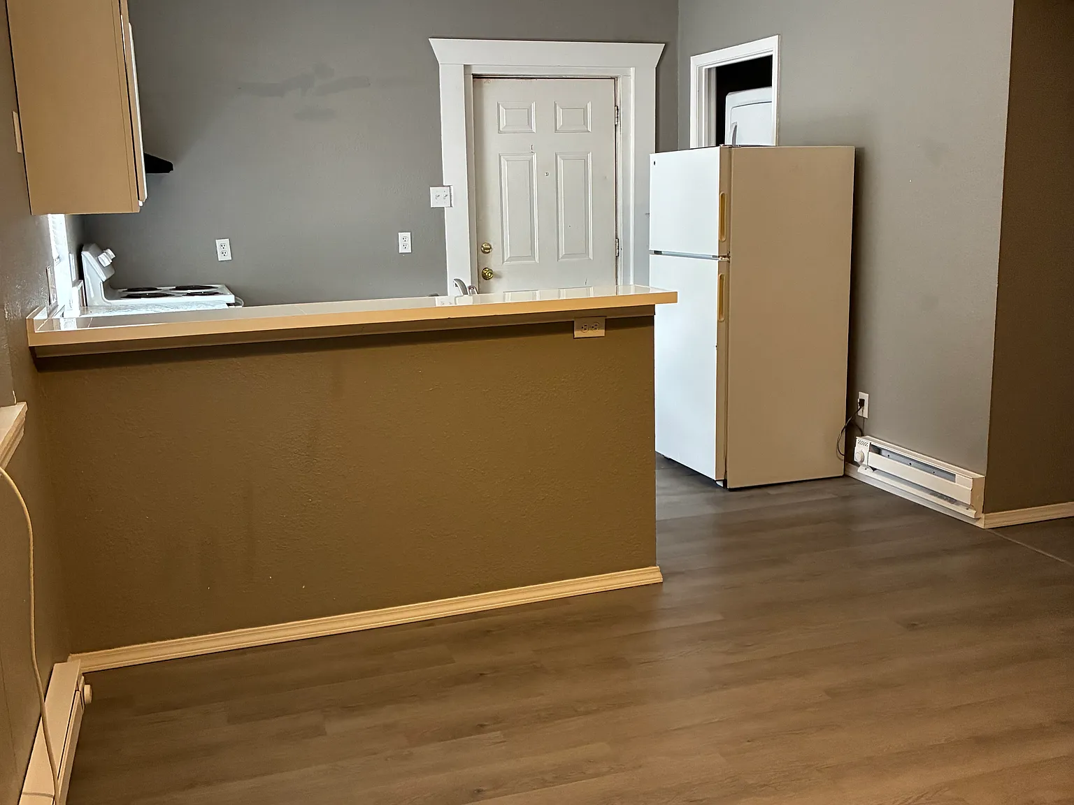 2 bed, $750 — Photo 2