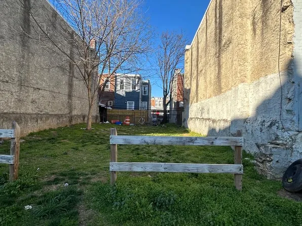1431 S Allison St, Philadelphia, PA 19143