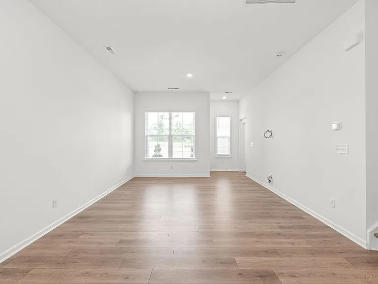5807 Clear Creek Ln — Photo 8