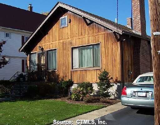 51 Pacific Street  BUNGALOW