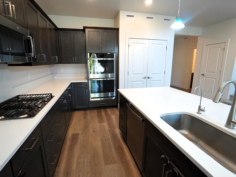 245 E Caldera St — Photo 14
