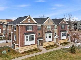 300 Clark Dr APT 1, Coralville, IA 52241