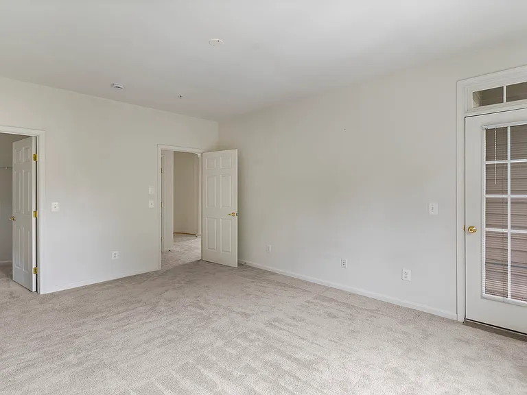 1021 Leeward Way #1021 — Photo 12