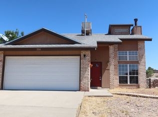 704 Springfire Dr, El Paso, TX 79912