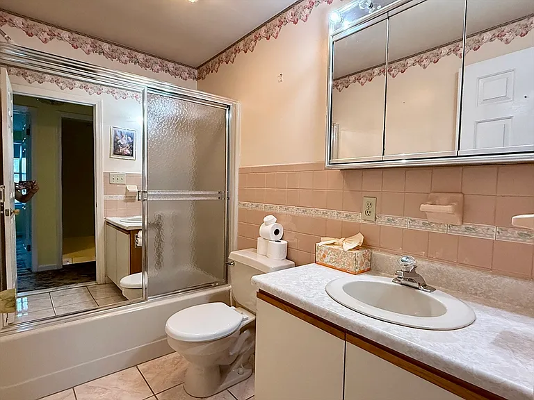 14 Fallon Ct #14 — Photo 4